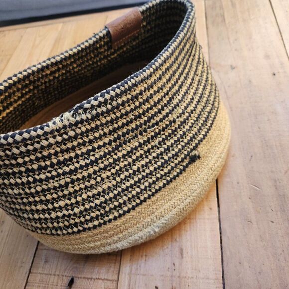 Pacific Basket Co. woven basket - Picture 3 of 4